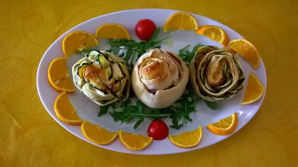 בית חווה אבולה Agriturismo Monte Criscione איטליה